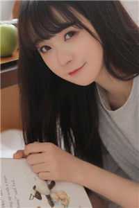 陪他东山再起后，他把婚戒给了小白花全文