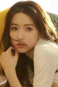 陪他东山再起后，他把婚戒给了小白花免费看