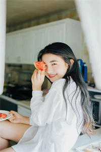 我跟闺蜜被杀后脱离世界回家，亲人们却疯了无删减全文