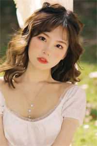 公司新产品发布会上，我把妻子的效果图公之于众畅销巨著