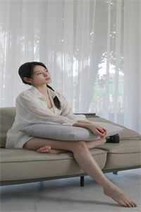 炮灰夺回金手指，穿梭两界卖菜忙抖音