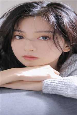 刚入职半个月，小白兔被上司盯上了畅销巨著