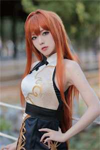 野驯！京圈太子撕破伪装掐腰诱吻试读