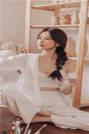 浮生未歇，半世寄清愁免费