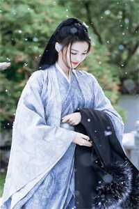 神婆下乡：我看鬼准，看老公更准热门