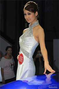 毕业旅行班花提出投喂野生棕熊，全班成了小点心前言+后续