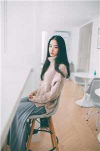 穿成太子爷前女友，他却只认我抖音热门