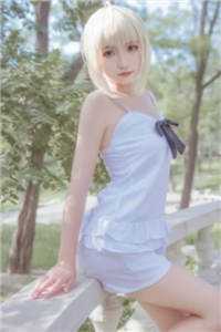 穿成娇媚白月光勾得男主又爱又恨异常火爆