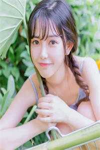 陪他东山再起后，他把婚戒给了小白花畅读