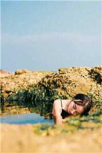 神婆下乡：我看鬼准，看老公更准未删节