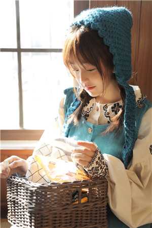 穿成种田恶女，三个疯批男虐哭了小说免费阅读全文